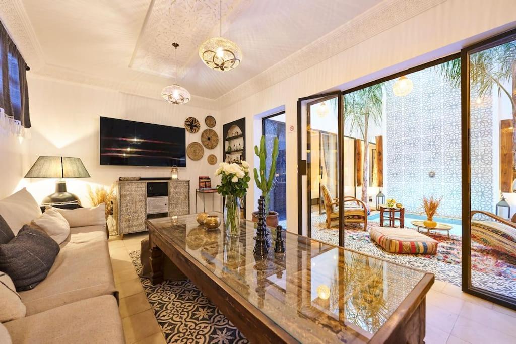 Riad Miloud En Exclusivite 10 P Au Coeur De La Medina 马拉喀什 外观 照片