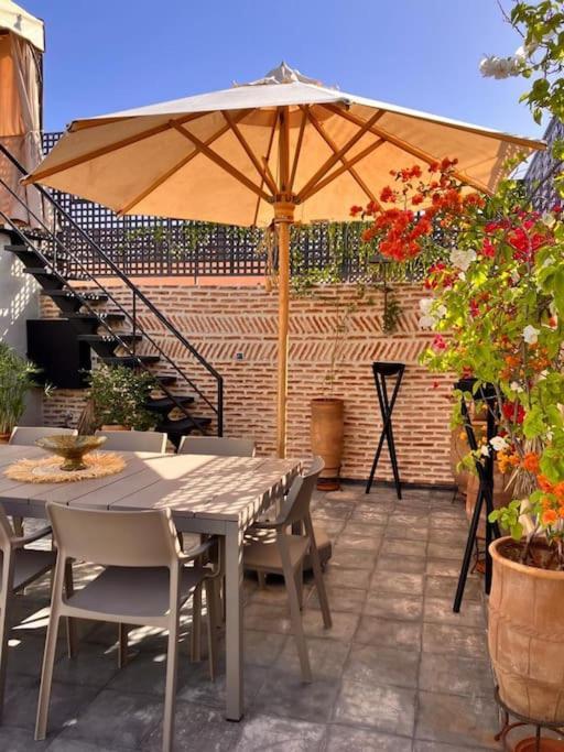 Riad Miloud En Exclusivite 10 P Au Coeur De La Medina 马拉喀什 外观 照片